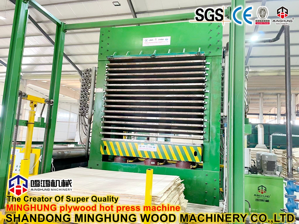 máquina de prensado en caliente de madera contrachapada