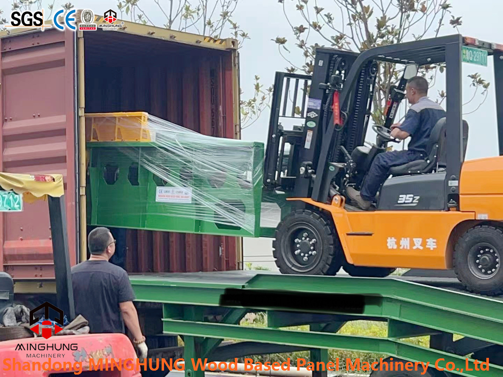 minghung plywood machine loading (8)