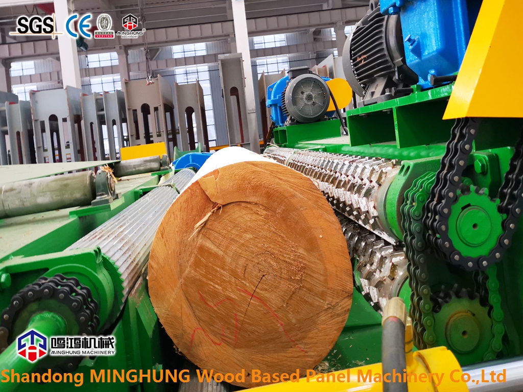 Large-diameter log peeling machine