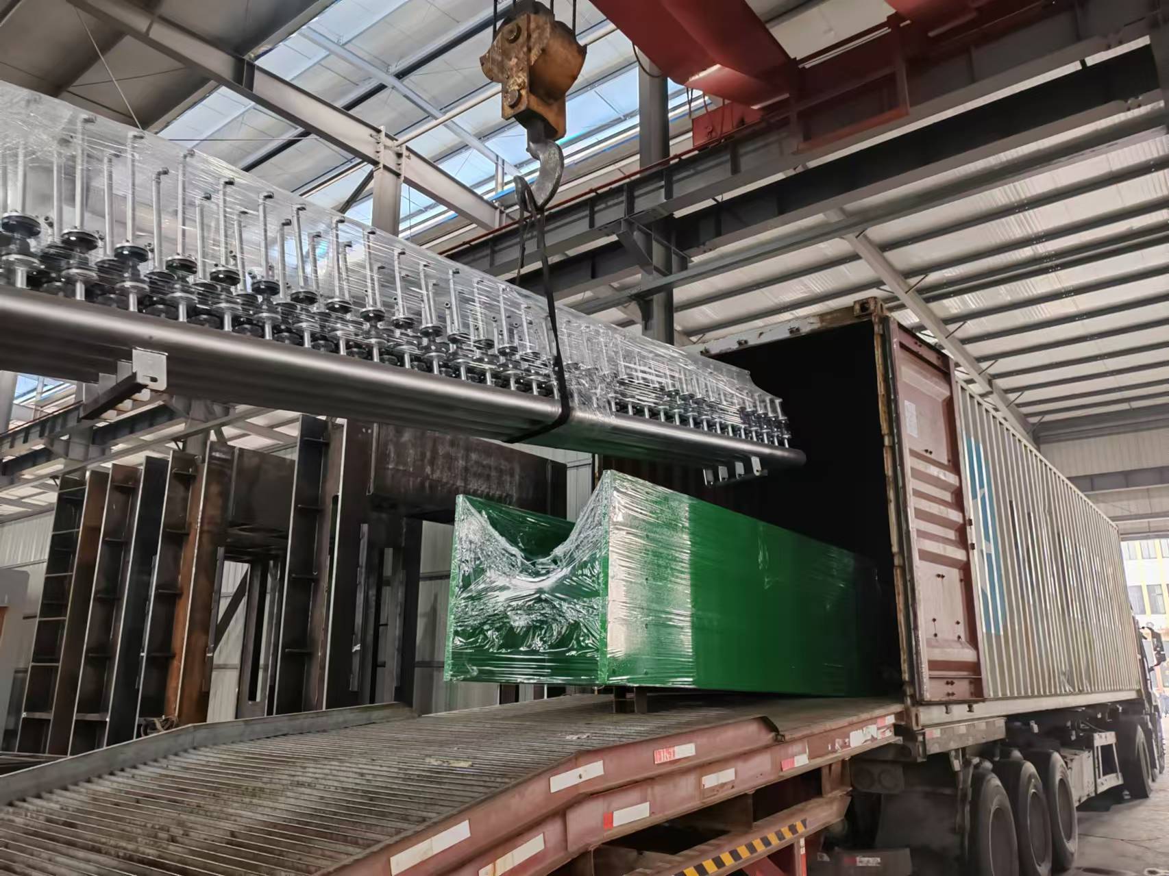 automatic hot press machine loading