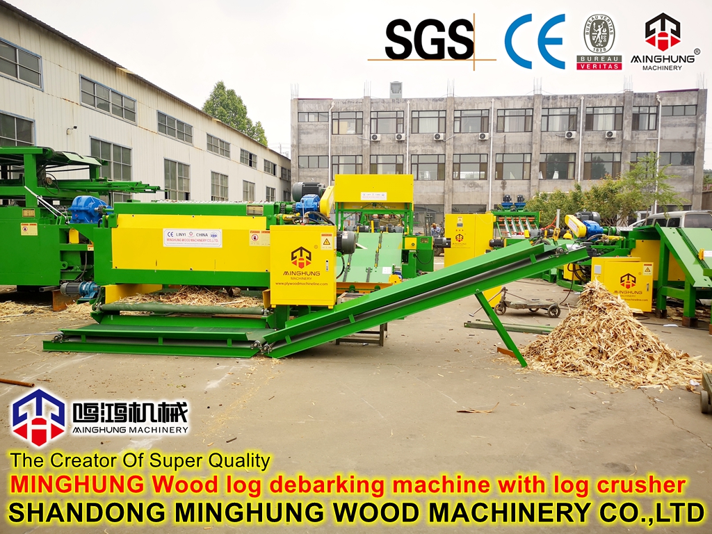 Wood log rotary debarker machine